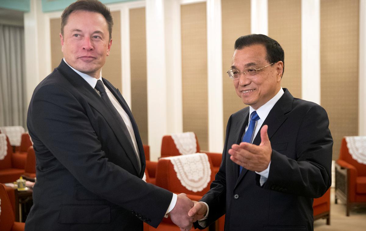 Elon Musk Gigafactory | Elon Musk in kitajski premier Li Keqiang. | Foto Reuters