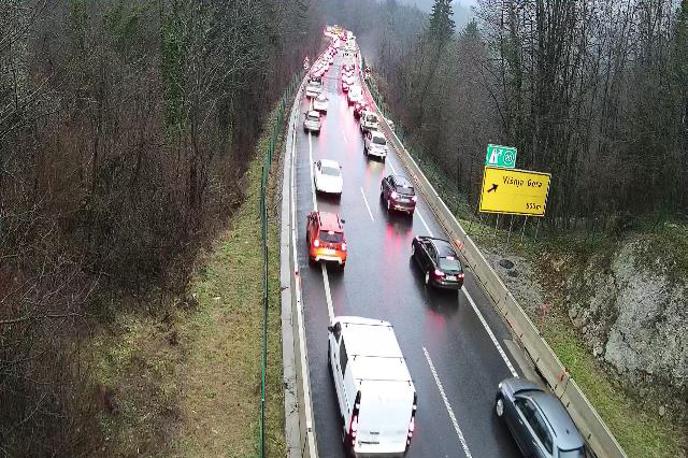 nesreča, dolenjska avtocesta | Cesta A2/E70, Ljubljana–Obrežje, Višnja Gora, pogled proti Novemu mestu | Foto DARS