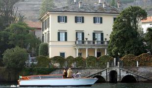 Kazen za sprehajanje preblizu Clooneyjeve hiše: 500 evrov