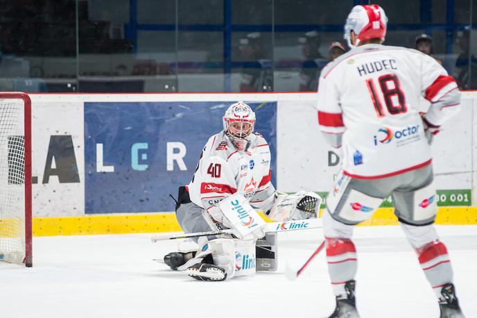 iclinic bratislava | Vodstvo slovaškega kluba je zaprosilo za predčasen konec sezone v ligi iceHL. | Foto Sportida