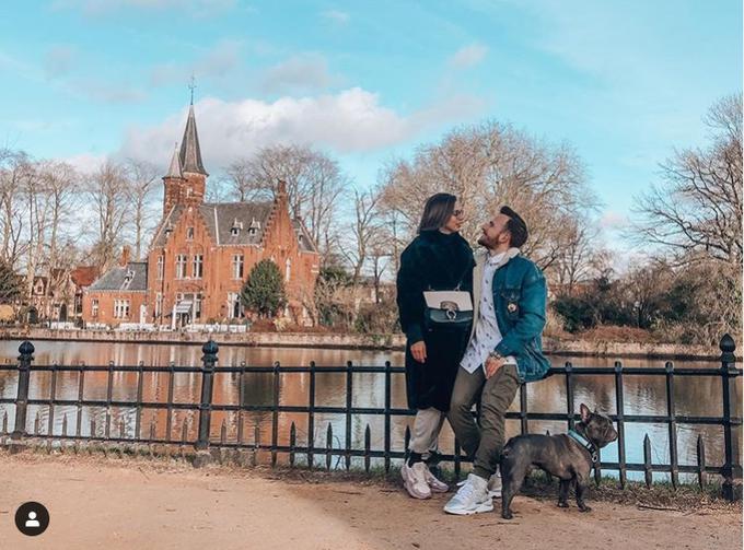 ''Brugge je čudovito mesto. V notranjosti ga krasi lepa in posebna arhitektura, obdan pa je z rečnim kanalom, ob katerem so povsod sprehajalne poti in parki,'' nam je pojasnil Dino Hotić in dodal, da pes Blue v Belgiji veliko bolj uživa, saj so se iz stanovanja preselili v hišo in je lahko zunaj,  kadarkoli želi. | Foto: Instagram & Imdb