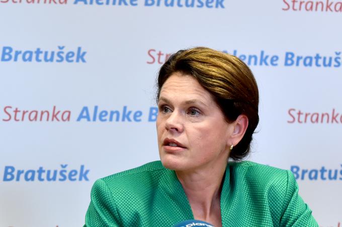 Predsednica SAB Alenka Bratušek je poudarila, da pričakuje, da bo predsednik vlade Marjan Šarec imel enaka merila za vse funkcionarje v svoji vladi. | Foto: STA ,