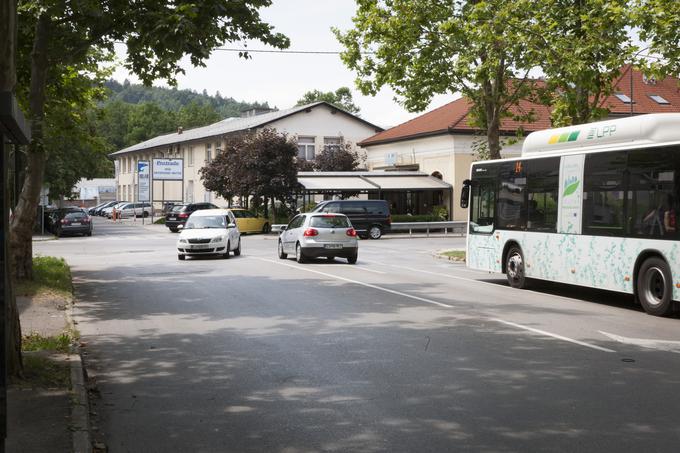 Mestna občina Ljubljana bo v okviru prostorskega načrta uredila križišči s podaljškom ulice Bežigrad do železniških tirov ... | Foto: Bojan Puhek