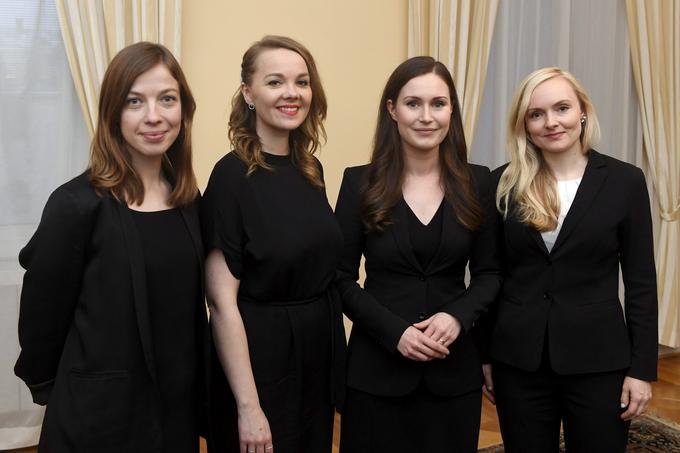 Ženske, mlajše od 35 let, ki s Sanno na čelu po novem vodijo Finsko, od leve proti desni: šolska ministrica Li Andersson, finančna ministrica Katri Kulmuni in notranja ministrica Maria Ohisalo. | Foto: Reuters