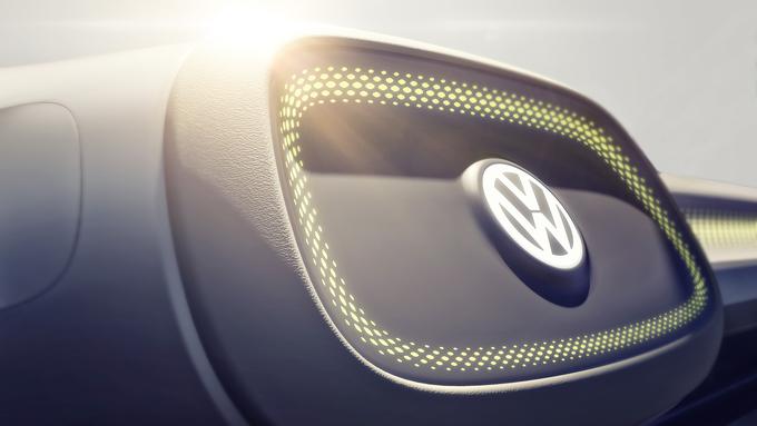 Je to avtomobilska prihodnost tudi Volkswagna? Volanski obroč, ki se med vožnjo preprosto pospravi ... | Foto: Volkswagen