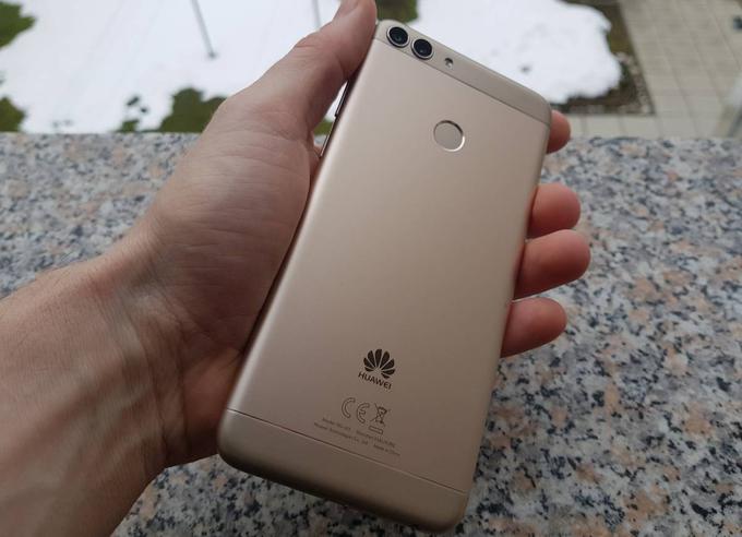 Huawei P Smart smo peljali na testno vožnjo in naše vtise kot vselej strnili v argumente za nakup pametnega telefona in opažanja, kako bi proizvajalec napravo moral izboljšati, da bi pritegnila še več potencialnih uporabnikov.  | Foto: Matic Tomšič