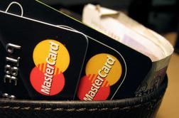 Letos že tisoč primerov zlorab plačilnih kartic
