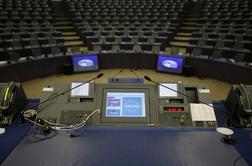 Spletna stran Evropskega parlamenta tarča hekerskega napada. Je v ozadju Rusija?