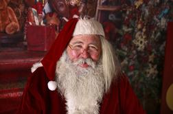 Bodo otroci Miklavža, dedka Mraza in Božička letos videli le prek spleta?