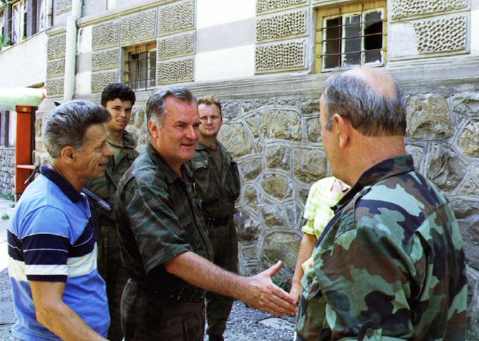 Nekdanjega poveljnika bosanskih Srbov, ki je bil eden od glavnih akterjev vojne v BiH, je haaško sodišče za vojne zločine na območju nekdanje Jugoslavije leta 2017 obsodilo na dosmrtni zapor. | Foto: Reuters