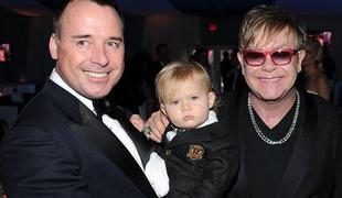 Elton John ne bo imel več otrok