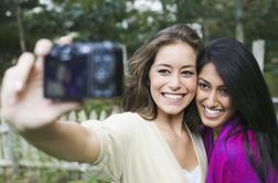 Paradoks selfiejev: nimajo jih radi, a vsak ima svoje razloge, zakaj jih snema