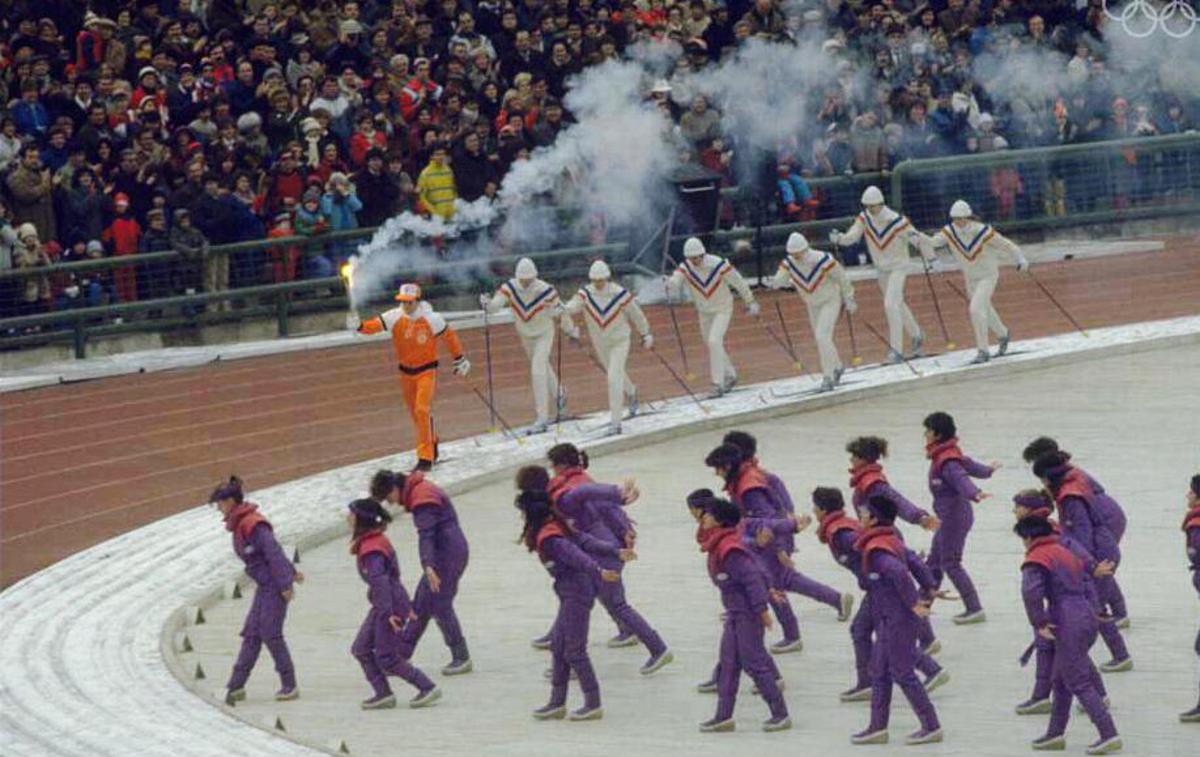 Ivo Čarman | Slovenskemu smučarskemu tekaču Ivu Čarmanu je na olimpijskih igrah v Sarajevu pripadla posebna čast. Bil je tisti, ki je na odprtje iger na stadionu Koševo, pritekel z olimpijsko baklo. | Foto Osebni arhiv