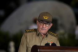 Raul Castro najavil umik iz politike in mesta generalnega sekretarja komunistične partije
