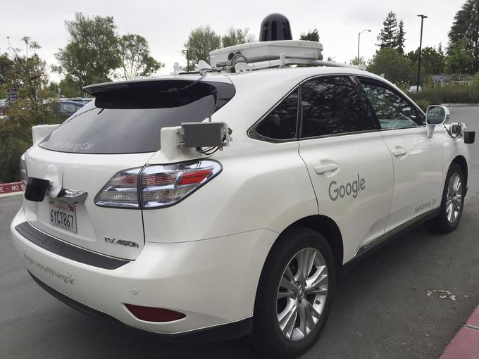 Google je do zdaj s prototipi naredil že več kot 2,2 milijona testnih kilometrov. | Foto: 