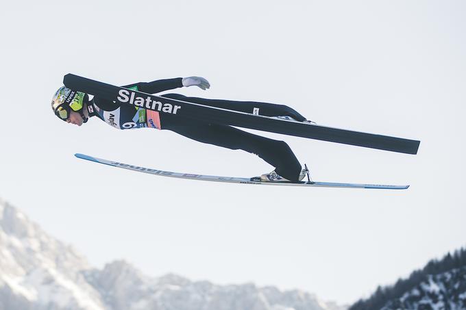 V Vikersundu je poletel do osebnega rekorda 243,5 metra, doma razveseljuje slovenske navijače. | Foto: Grega Valančič/Sportida