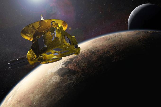 New Horizons je eden najuspešnejših projektov raziskovanja vesolja v tem tisočletju. Plovilo, ki je šlo na pot že leta 2006, je prvo obiskalo Pluton, posnelo od Zemlje najbolj oddaljeno fotografijo in izvedlo od Zemlje najbolj oddaljeni manever spreminjanja smeri, leta 2019 pa bo postalo še pionir raziskovanja manjših teles v Kuiperjevem pasu, velikanski coni ledenega skalovja, ki obdaja naše Osončje.  | Foto: Reuters
