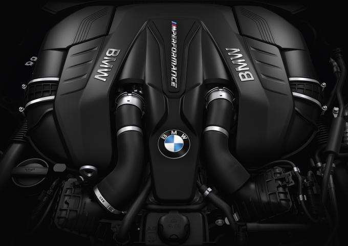 Kmalu pride tudi BMW M550i xDrive - športni vrhunec BMW serije 5. Njegov motor V8  razvije 340 kilovatov oziroma 462 "konjev" in 650 Nm navora. Do stotice pospeši v štirih sekundah. | Foto: BMW