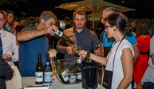 Najboljši avgustovski večer: dogodek, ki združi 18 vinarjev