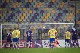 NK Maribor : FC Koper, prva liga