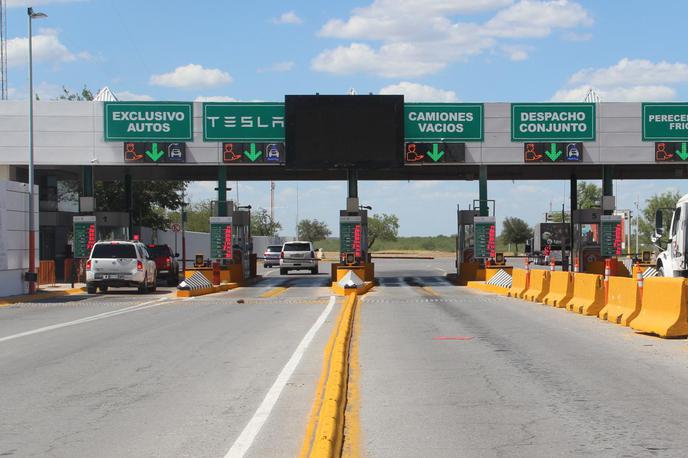 Tesla mejni prehod Mehika | Tako je videti mejni prehod Colombia Solidarity med Teksasom in mehiško državo Nuevo Leon. | Foto Codefront