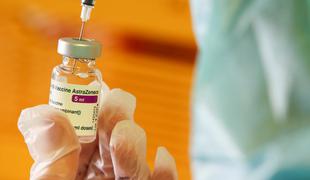 Nemci v cepivu AstraZenece odkrili nečistoče