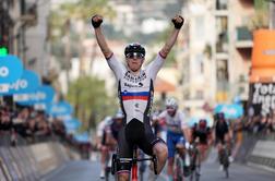 Lepa gesta slovenskega kolesarskega zvezdnika