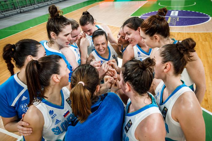 Slovenija Islandija ženska košarkarska reprezentanca | Foto Vid Ponikvar
