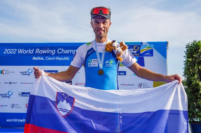Rajko Hrvat | Rajko Hrvat je na svetovnem prvenstvu v Račicah na Češkem osvojil bronasto kolajno med lahkimi skifisti. | Foto Facebook Veslaška zveza Slovenije