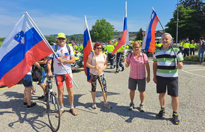Na start 2. etape dirke Po Sloveniji na Ptuju je prišel v družbi žene in prijateljev. | Foto: Alenka Teran Košir