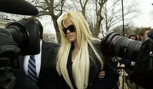 Anna Nicole Smith še ne počiva v miru