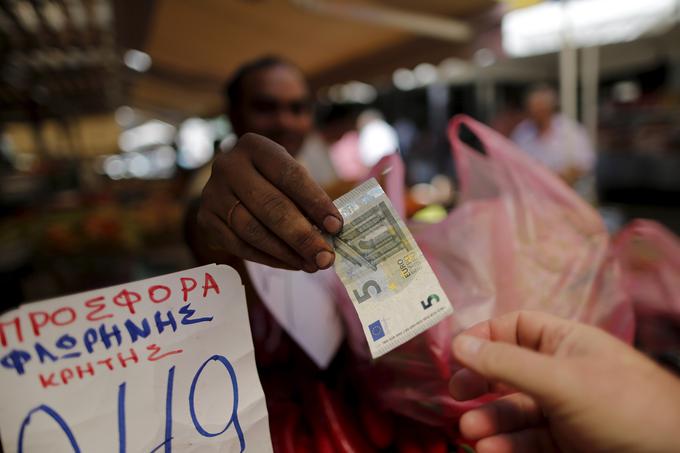Grčija nujno potrebuje novo tranšo posojila, v nasprotnem primeru ji znova grozi bankrot.  | Foto: Reuters