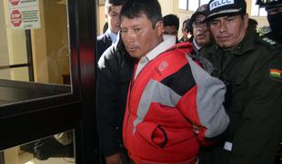 Moški na letališču v Boliviji z nožem ranil več ljudi