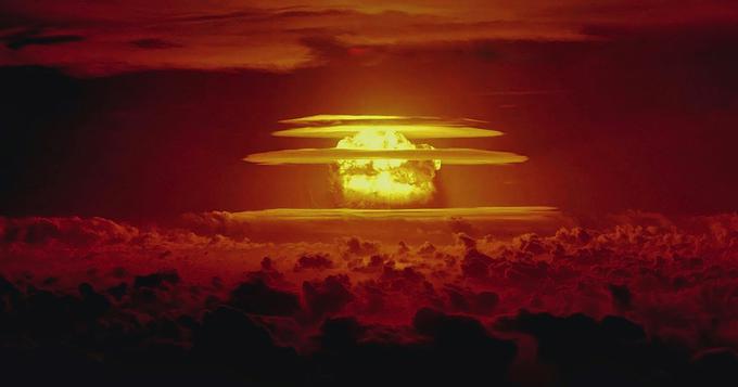 Ljudem je fuzijsko reakcijo, pri kateri se je sprostilo veliko več energije, kot je bilo porabljene, sicer že uspelo sprožiti, a je bila nenadzorovana: v vodikovi oziroma termonuklearni bombi, vrsti jedrskega orožja. | Foto: Thomas Hilmes/Wikimedia Commons