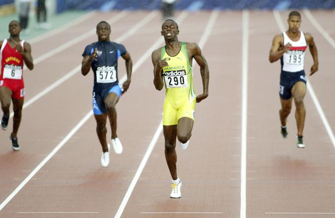 Leta 2003 je v teku na 200 metrov zmagal na mlajšem mladinskem svetovnem prvenstvu v kanadskem Sherbrooku. Bolt je tudi eden izmed devetih atletov, ki so zmagali v svetovni konkurenci tako na mlajšem mladinskem, mladinskem in članskem atletskem prvenstvu.  | Foto: Getty Images