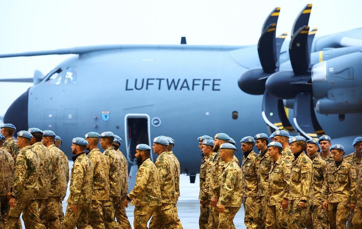 Nemčija, vojska, vojaki | Nemški minister je poudaril, da je tovrstna vzpostavitev brigade nekaj novega za nemško vojsko. | Foto Reuters