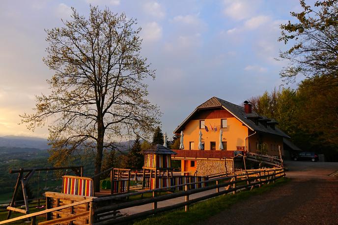 Planinski dom na Uštah - Žerenku | Foto PD Moravče