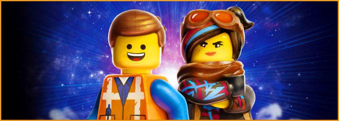 V težko pričakovanem nadaljevanju animirane uspešnice iz leta 2014 se morajo priljubljeni LEGO junaki spopasti z novo grožnjo in preprečiti kataklizmo, poimenovano Armageddon. Jim bo uspelo vzpostaviti harmonijo v LEGO vesolju? • Na HBO OD/GO. │ V videoteki DKino si lahko ogledate še Lego film (2014) in Lego Batman film (2017). | Foto: 