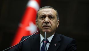 Premier Erdogan kritičen do poročanja zahodnih novinarjev