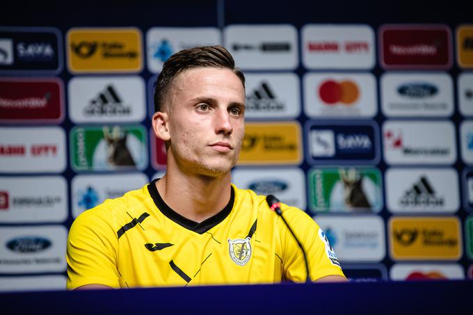 Kapetan Radomljanov Sandi Nuhanović je mrežo Gorice zatresel kar dvakrat. | Foto: Blaž Weindorfer/Sportida