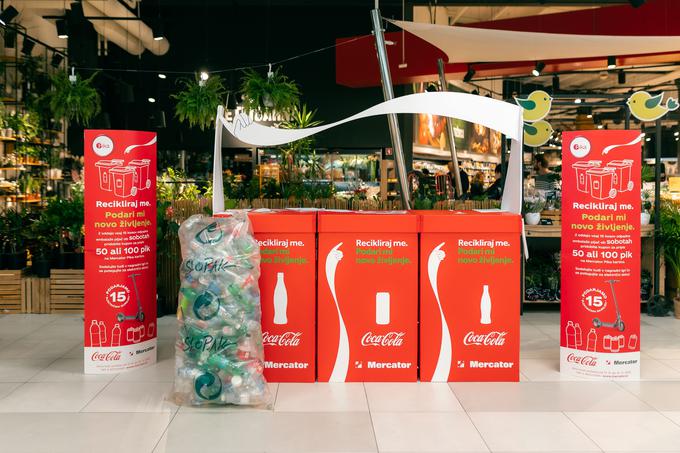 Coca-Cola v Sloveniji izvaja pilotni projekt zbiranja odpadnih plastenk in pločevink pijač. | Foto: 