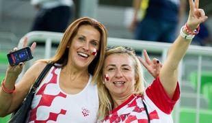 Hrvati in Slovenci so si z veseljem segli v roke
