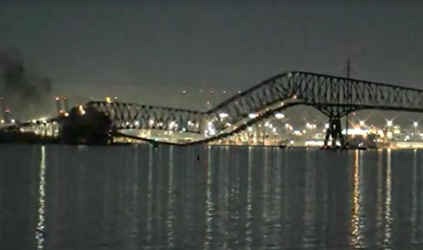 V Baltimoru pod ruševinami mostu iščejo preživele. Pogrešajo jih najmanj šest. #video