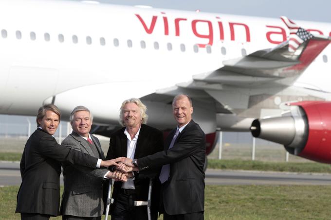 Richard Branson se je zato, da bi rešil Virgin Atlantic, pa tudi sebe, saj sta ga vlaganje v letalsko družbo in boj z British Airways stala celo premoženje, odločil za drastično potezo. Virgin Records je za pol milijarde funtov prodal glasbeni založbi EMI Music. | Foto: 