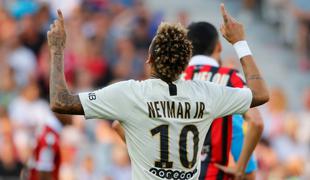 Neymar blestel v Nici, Krhin presenetil Lyon