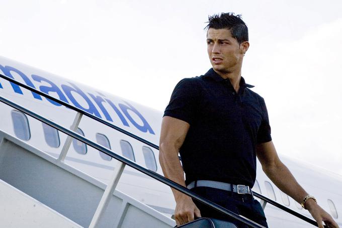 Portugalski zvezdnik je poleti 2009 dopustoval v ZDA, potem ko je pred tem poskrbel za takrat rekorden prestop v Real za 94 milijonov evrov. | Foto: Reuters