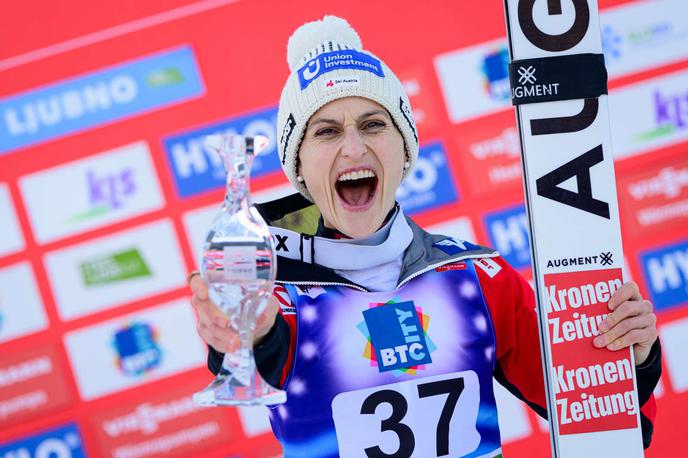 Eva Pinkelnig | Eva Pinkelnig je na Ljubnem ob Savinji skočila do 12. posamične zmage svetovnega pokala. | Foto Jure Makovec/STA