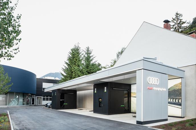 Audi Salzburg električna polnilnica | Audijev "charging hub" je odprt za avtomobile vseh znamk s standardnim evropskim priključkom CCS. | Foto Audi