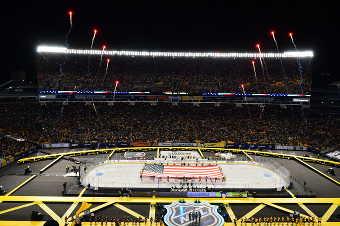 Pogled na februarsko zimsko klasiko leta 2017 na stadionu Heinz Field med Pittsburghom in Philadelphio. | Foto: Getty Images
