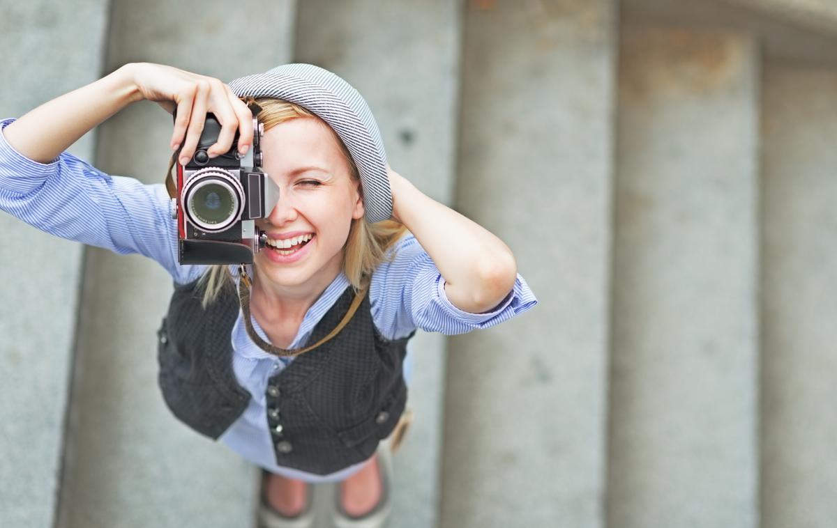 ženska, dekle, fotografija, fotoaparat | Foto Shutterstock